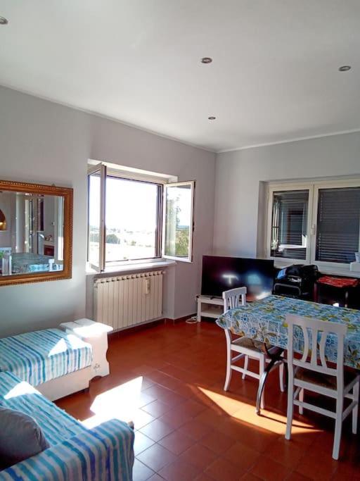 Appartamento Luminosissimo Con Vista Panoramica Marina di Cerveteri Exterior foto