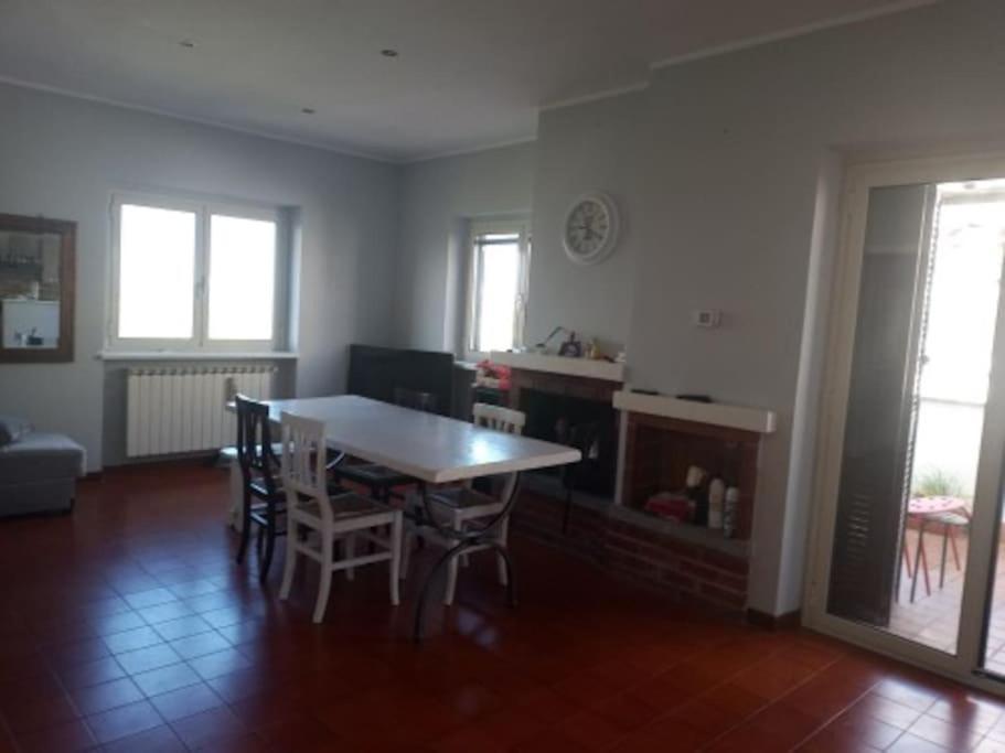 Appartamento Luminosissimo Con Vista Panoramica Marina di Cerveteri Exterior foto